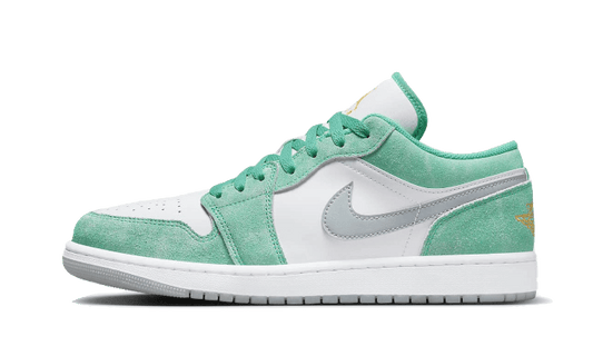 air-jordan-1-low-se-new-emerald-grey-45a6e4