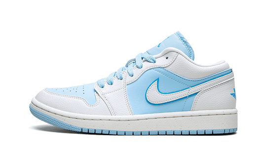 air-jordan-1-low-se-reverse-ice-blue-45a6e4