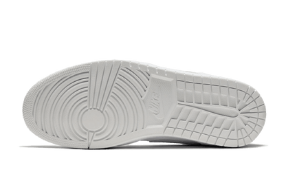 air-jordan-1-low-sky-grey-paris-45a6e4