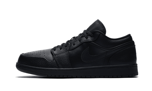 air-jordan-1-low-triple-black-45a6e4