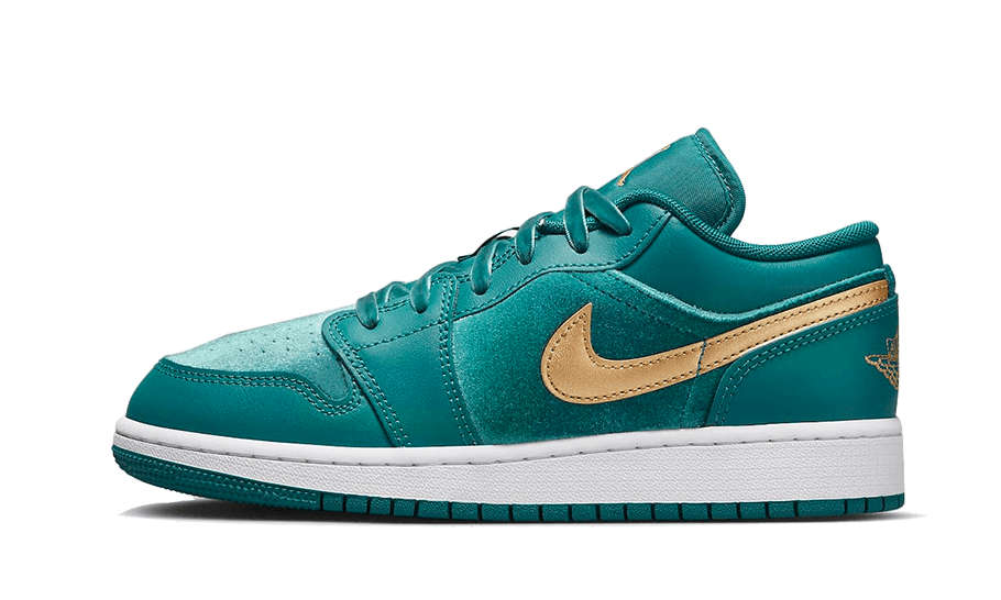 air-jordan-1-low-velvet-geode-teal-45a6e4