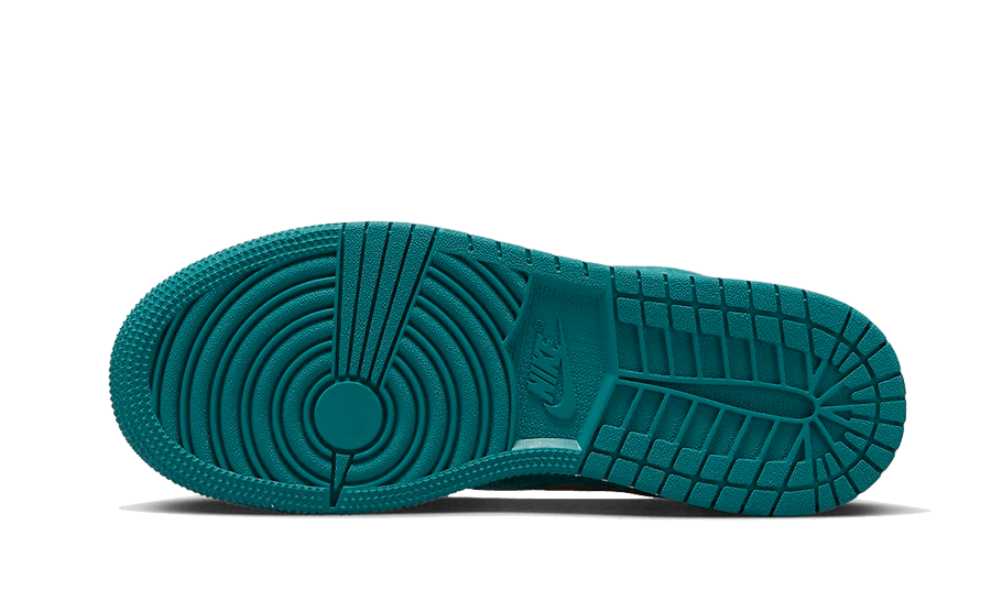 air-jordan-1-low-velvet-geode-teal-45a6e4