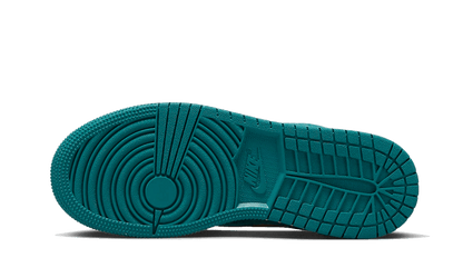 air-jordan-1-low-velvet-geode-teal-45a6e4