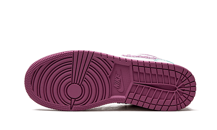 air-jordan-1-low-white-light-bordeaux-45a6e4