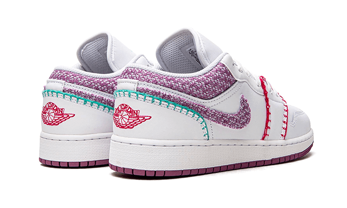 air-jordan-1-low-white-light-bordeaux-45a6e4