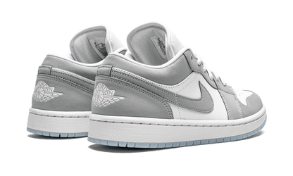 air-jordan-1-low-wolf-grey-45a6e4