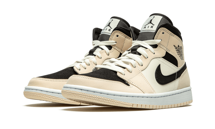 air-jordan-1-mid-barely-orange-45a6e4