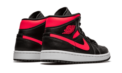 air-jordan-1-mid-black-siren-red-45a6e4