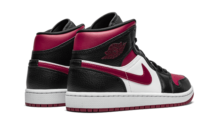 air-jordan-1-mid-bred-toe-45a6e4