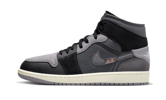 air-jordan-1-mid-inside-out-black-45a6e4