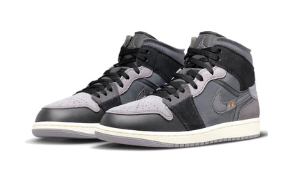 air-jordan-1-mid-inside-out-black-45a6e4