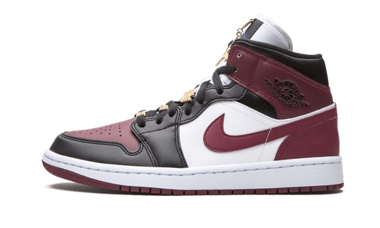 air-jordan-1-mid-se-black-dark-beetroot-45a6e4