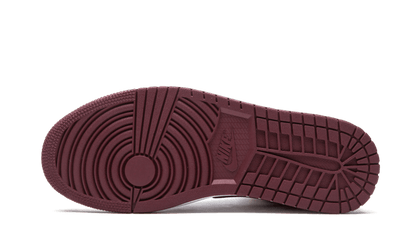 air-jordan-1-mid-se-black-dark-beetroot-45a6e4