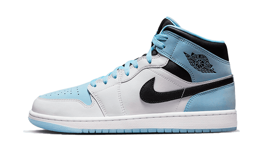 air-jordan-1-mid-se-ice-blue-black-45a6e4