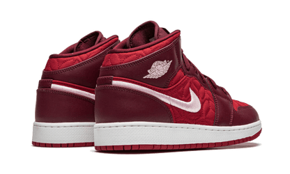 air-jordan-1-mid-se-red-quilt-45a6e4