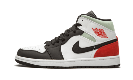 air-jordan-1-mid-se-union-black-toe-45a6e4