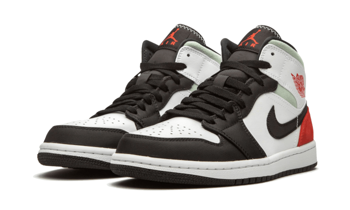 air-jordan-1-mid-se-union-black-toe-45a6e4