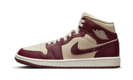air-jordan-1-mid-split-beach-cherrywood-red-45a6e4