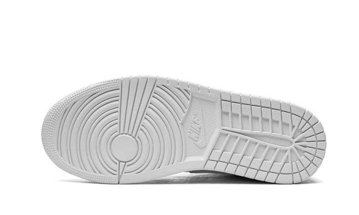 air-jordan-1-mid-triple-white-2022-45a6e4