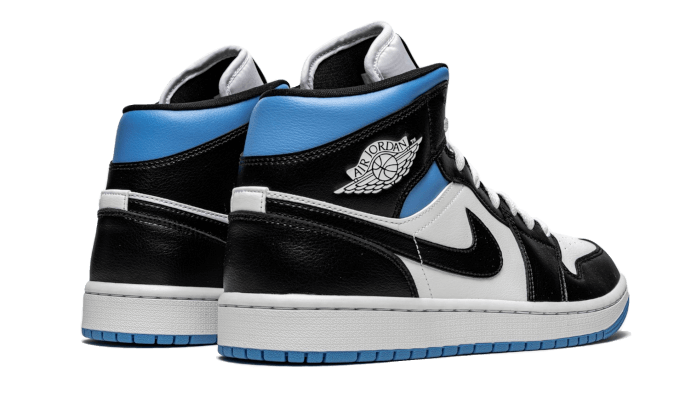 air-jordan-1-mid-university-black-white-45a6e4