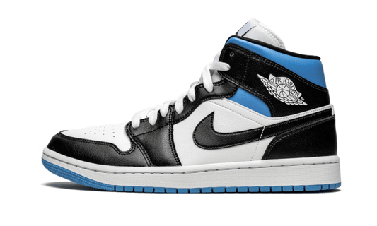 air-jordan-1-mid-university-black-white-45a6e4
