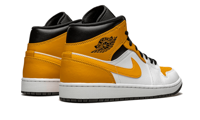 air-jordan-1-mid-university-gold-45a6e4