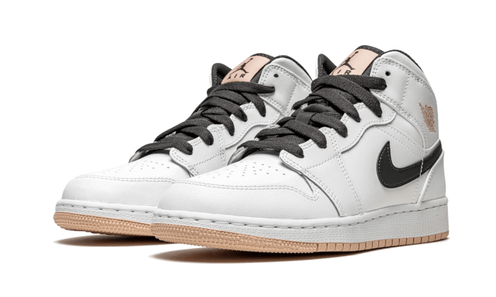 air-jordan-1-mid-white-arctic-orange-45a6e4