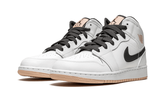air-jordan-1-mid-white-arctic-orange-45a6e4