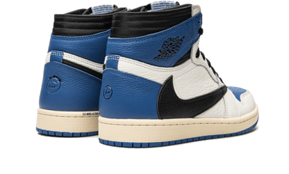 air-jordan-1-retro-high-og-sp-travis-scott-fragment-military-blue-45a6e4