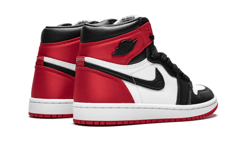 air-jordan-1-retro-high-satin-black-toe-45a6e4