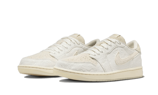 air-jordan-1-retro-low-og-chris-paul-45a6e4