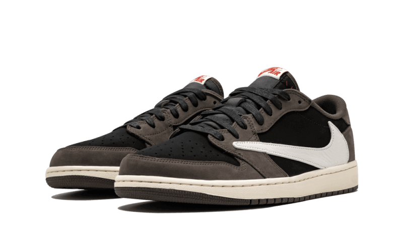 air-jordan-1-retro-low-travis-scott-45a6e4
