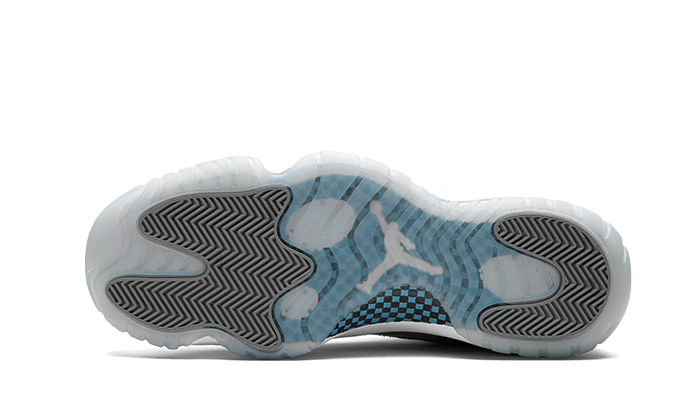 air-jordan-11-retro-low-cement-grey-45a6e4