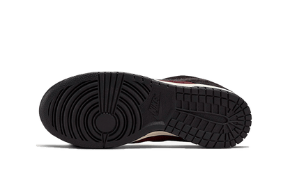 Nike Dunk Low SE Fleece Burgundy Crush - DQ7579-600