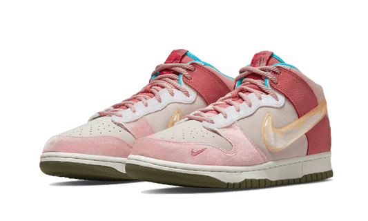 Nike Dunk Mid Social Status Free Lunch Strawberry Milk - 