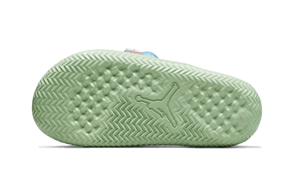 air-jordan-super-play-slide-j-balvin-45a6e4