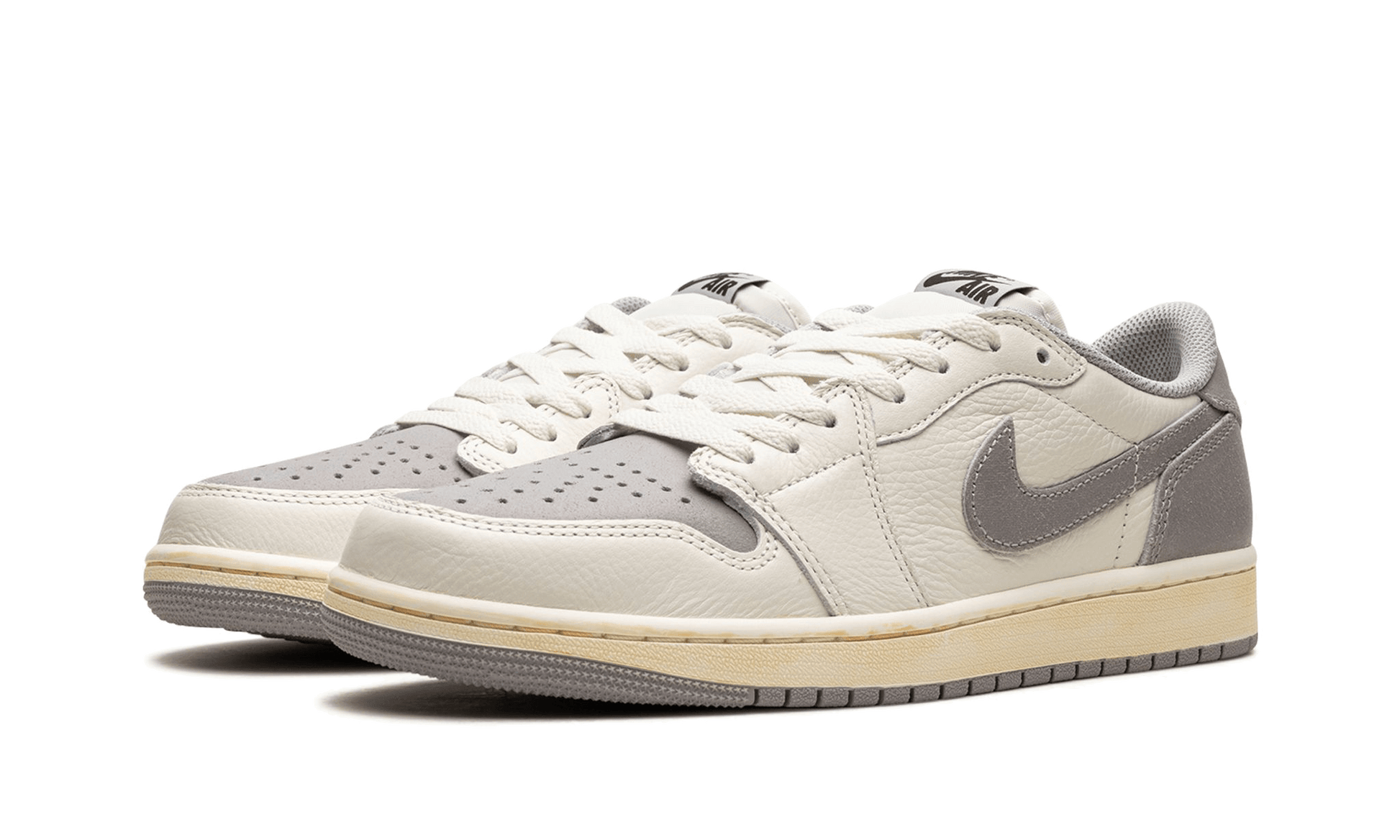 air-jordan-1-retro-low-og-ex-sail-45a6e4