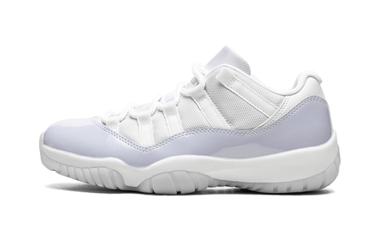 air-jordan-11-retro-low-pure-violet-45a6e4