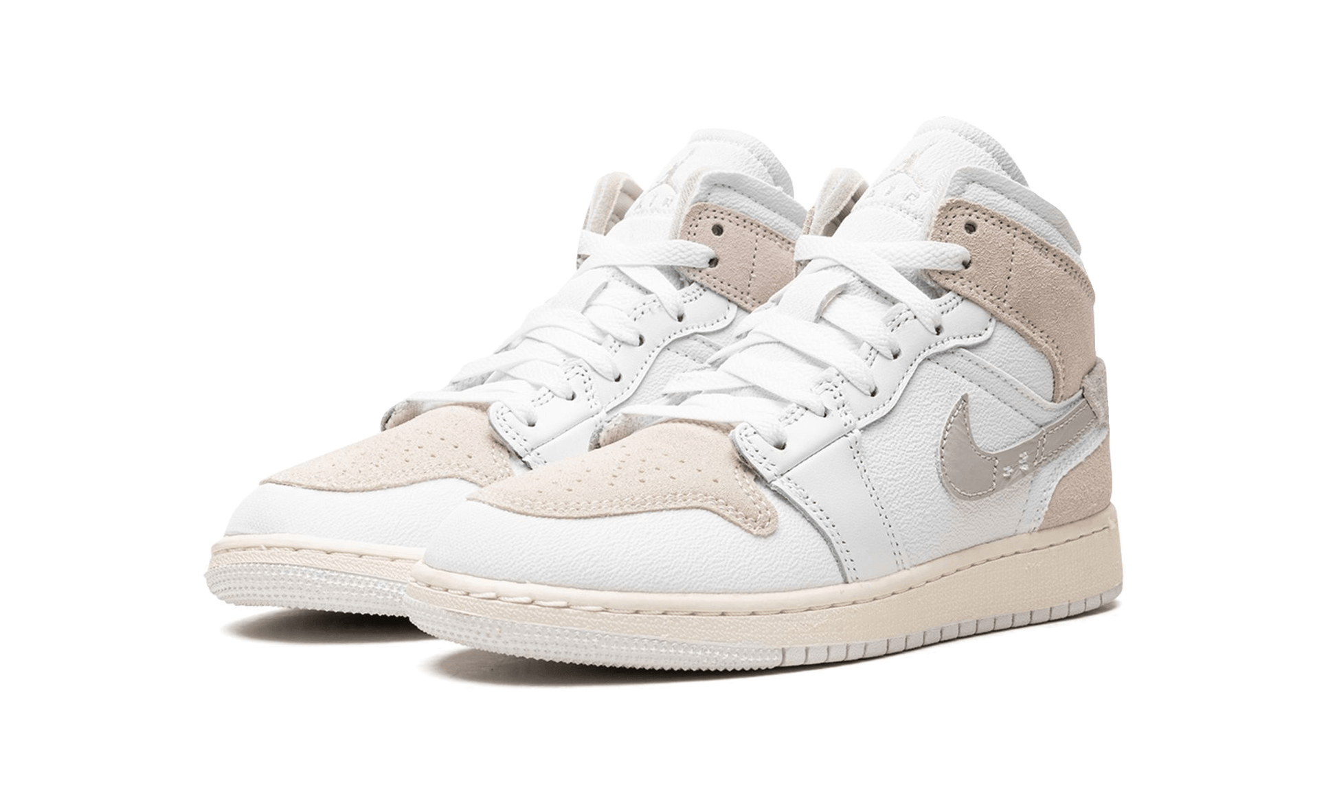 air-jordan-1-mid-se-craft-inside-out-white-grey-45a6e4