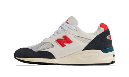 New Balance 990 V2 Made In USA Navy Sea Salt - M990TA2