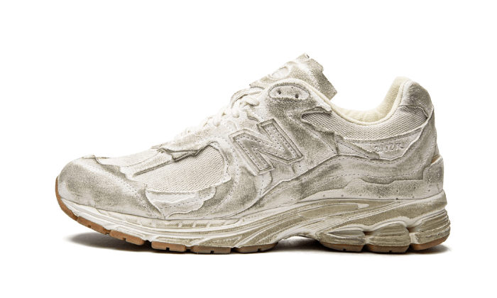 New Balance 2002R Protection Pack Distressed - M2002RDG