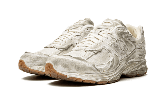 New Balance 2002R Protection Pack Distressed - M2002RDG