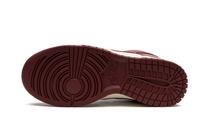 Nike Dunk Low PRM Team Red - FJ4555-100