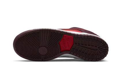 Nike SB Dunk Low Cherry - DM0807-600