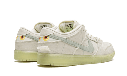 Nike SB Dunk Low Mummy - DM0774-111