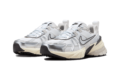 Nike V2K Run Metallic Silver - FD0736-100
